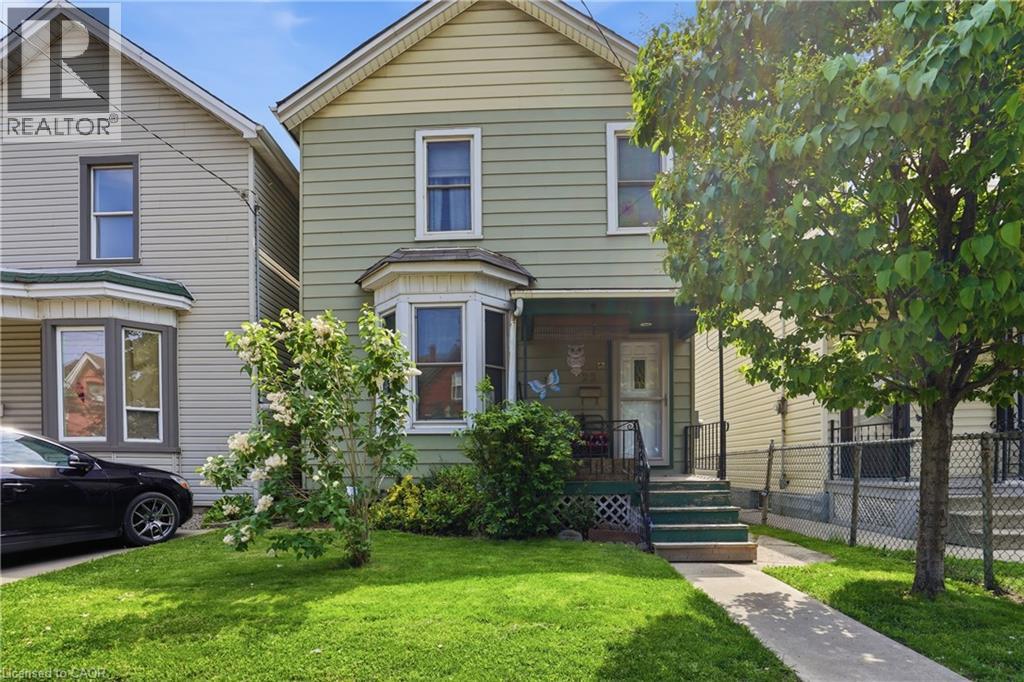 22 Cheever Street, Hamilton, Ontario  L8L 5R7 - Photo 2 - 40837793