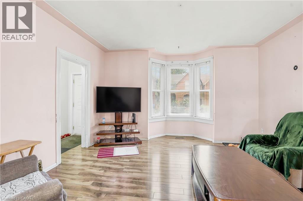 22 Cheever Street, Hamilton, Ontario  L8L 5R7 - Photo 7 - 40837793