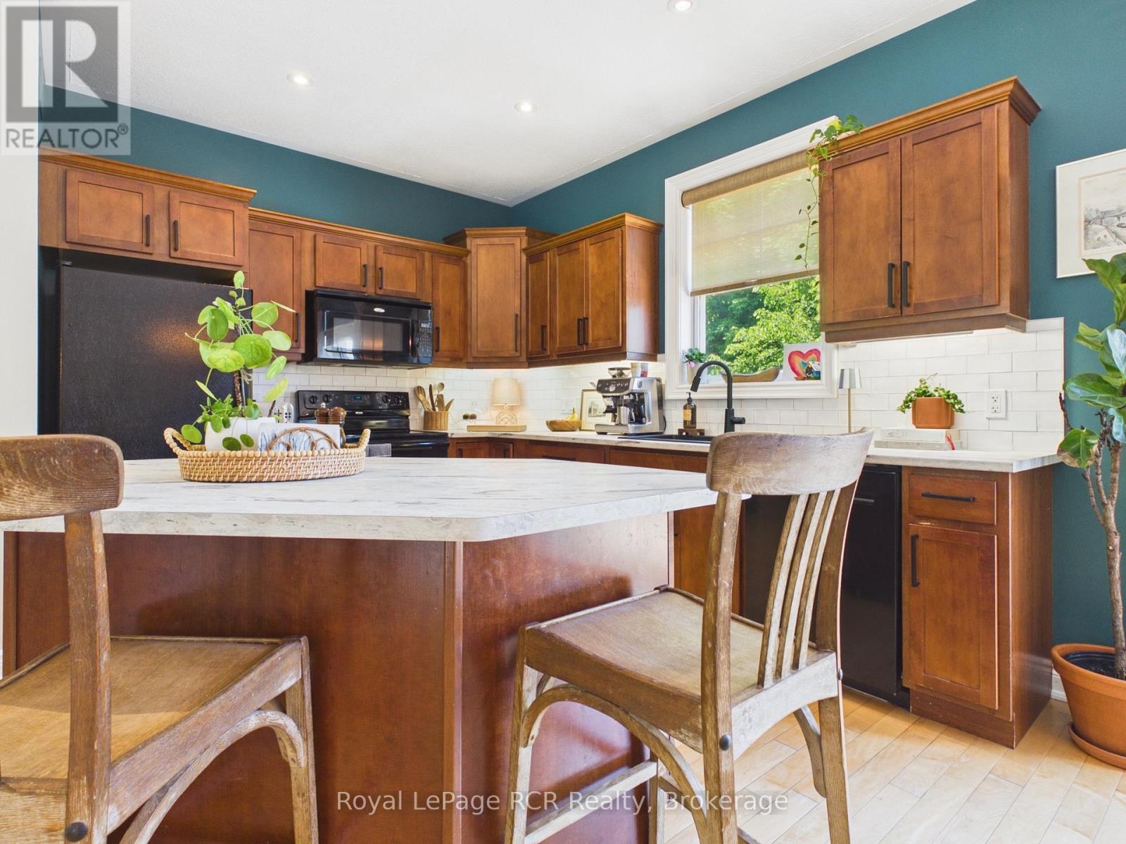 350 Stickel Street, Saugeen Shores, Ontario  N0H 2C1 - Photo 12 - X13415008
