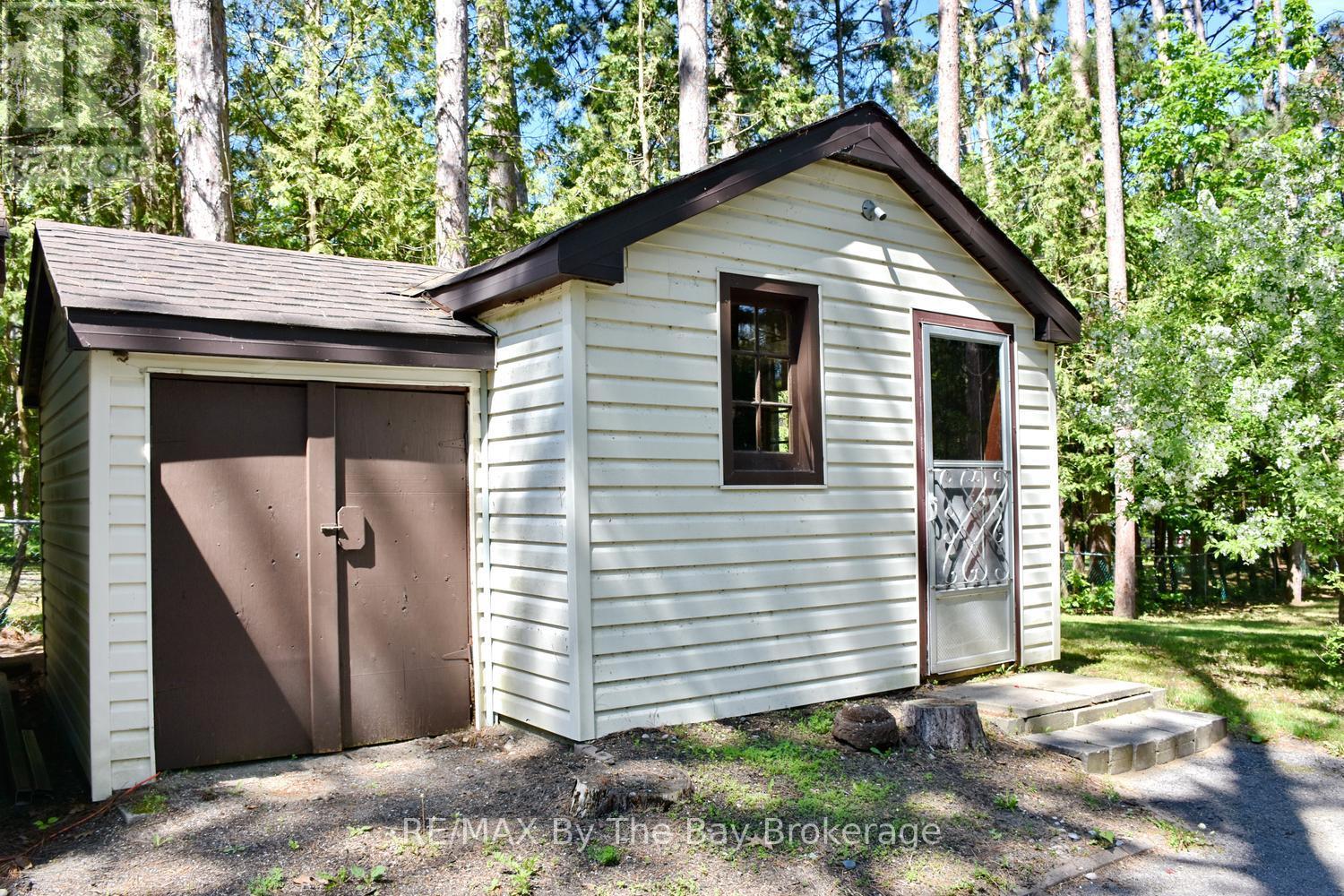 2284 South Orr Lake Road, Springwater, Ontario  L0L 1P0 - Photo 10 - S13415890