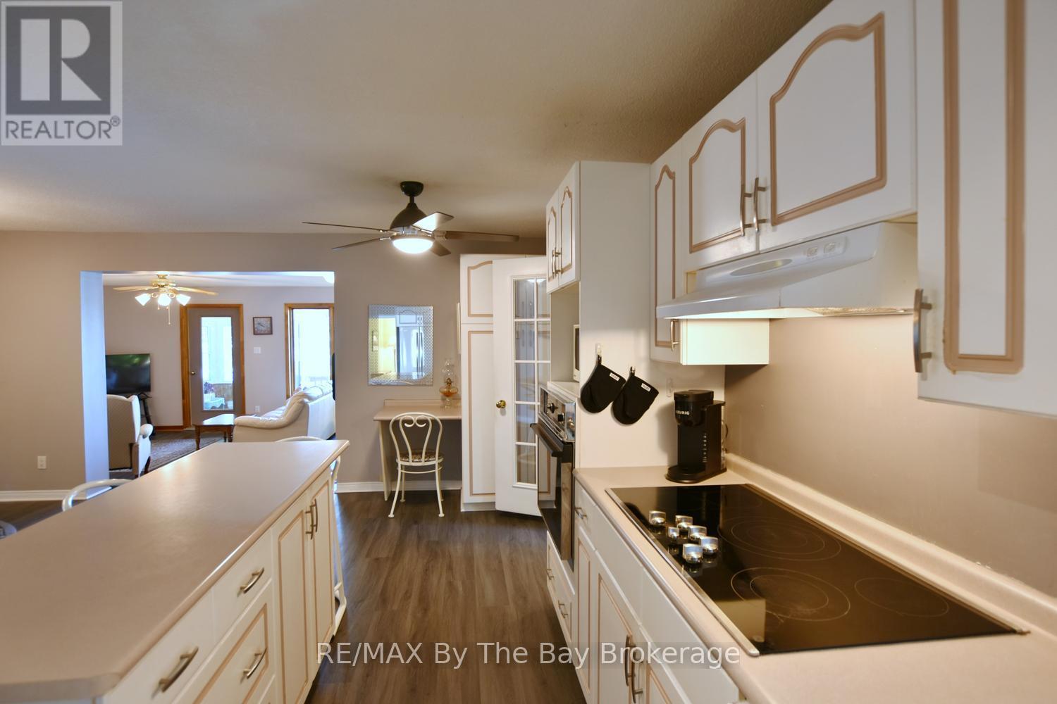 2284 South Orr Lake Road, Springwater, Ontario  L0L 1P0 - Photo 15 - S13415890
