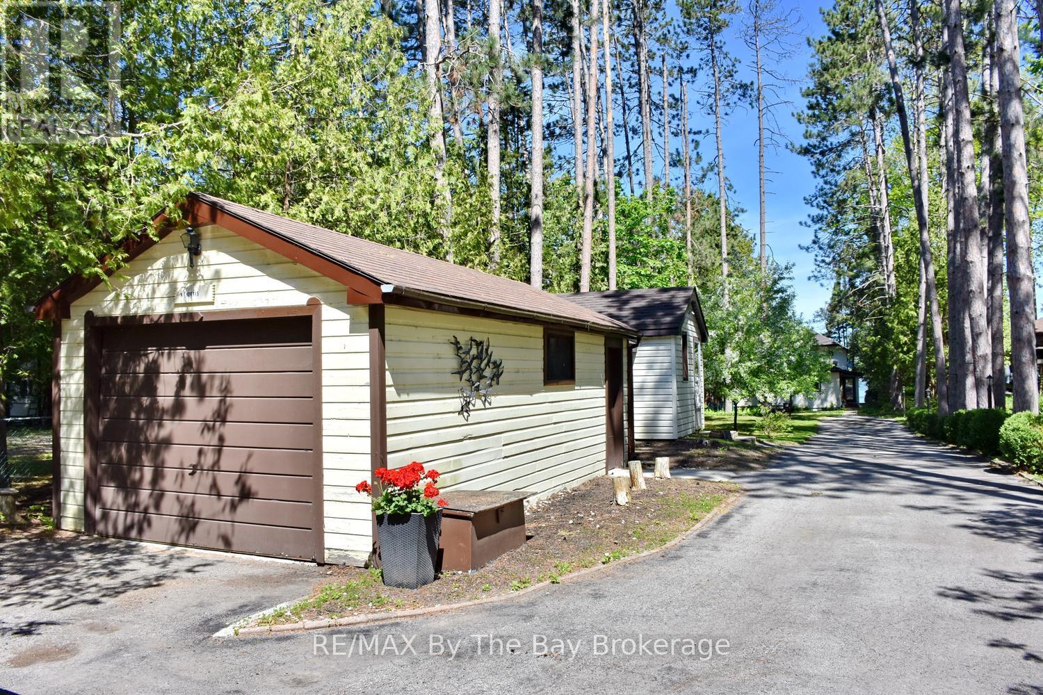 2284 South Orr Lake Road, Springwater, Ontario  L0L 1P0 - Photo 9 - S13415890