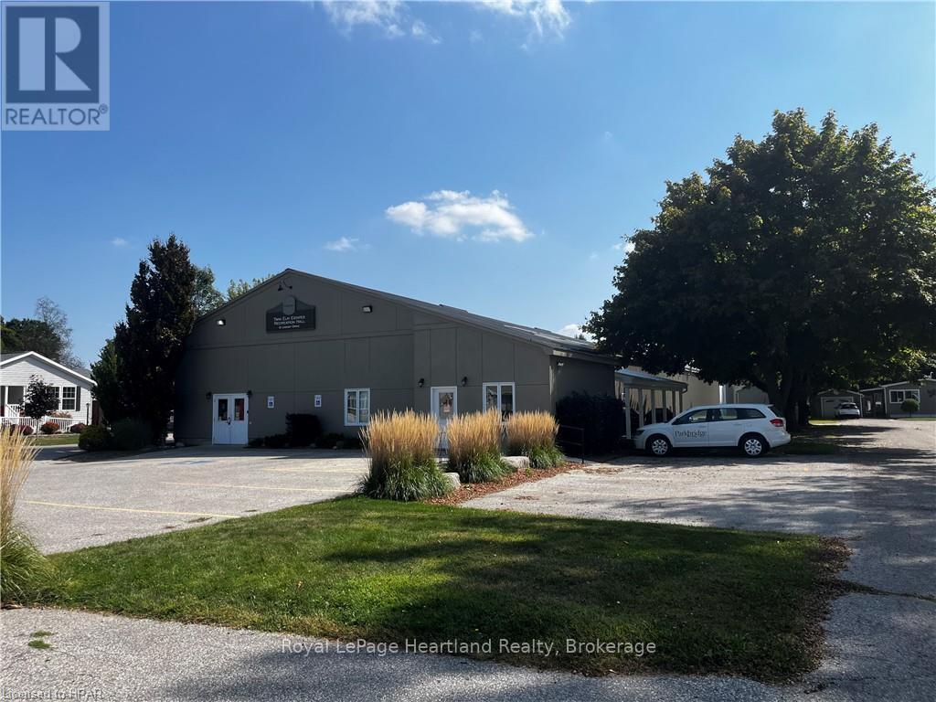 27 Stewart Street, Strathroy-Caradoc, Ontario  N7G 1A1 - Photo 16 - X13415844