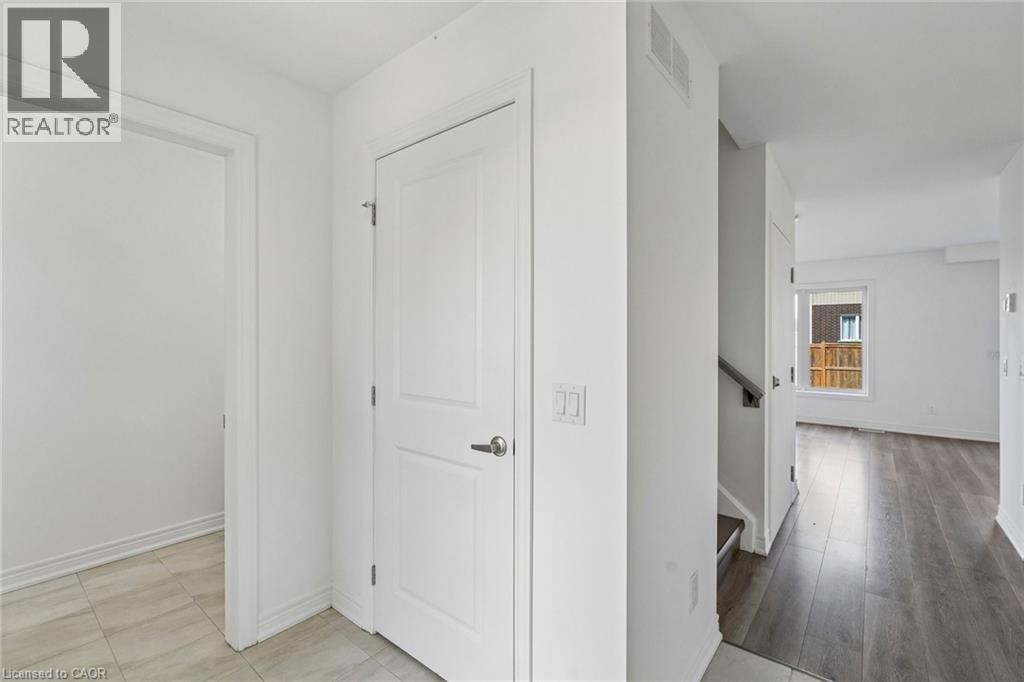 4 Viger Drive, Welland, Ontario  L3B 0E3 - Photo 4 - 40834811