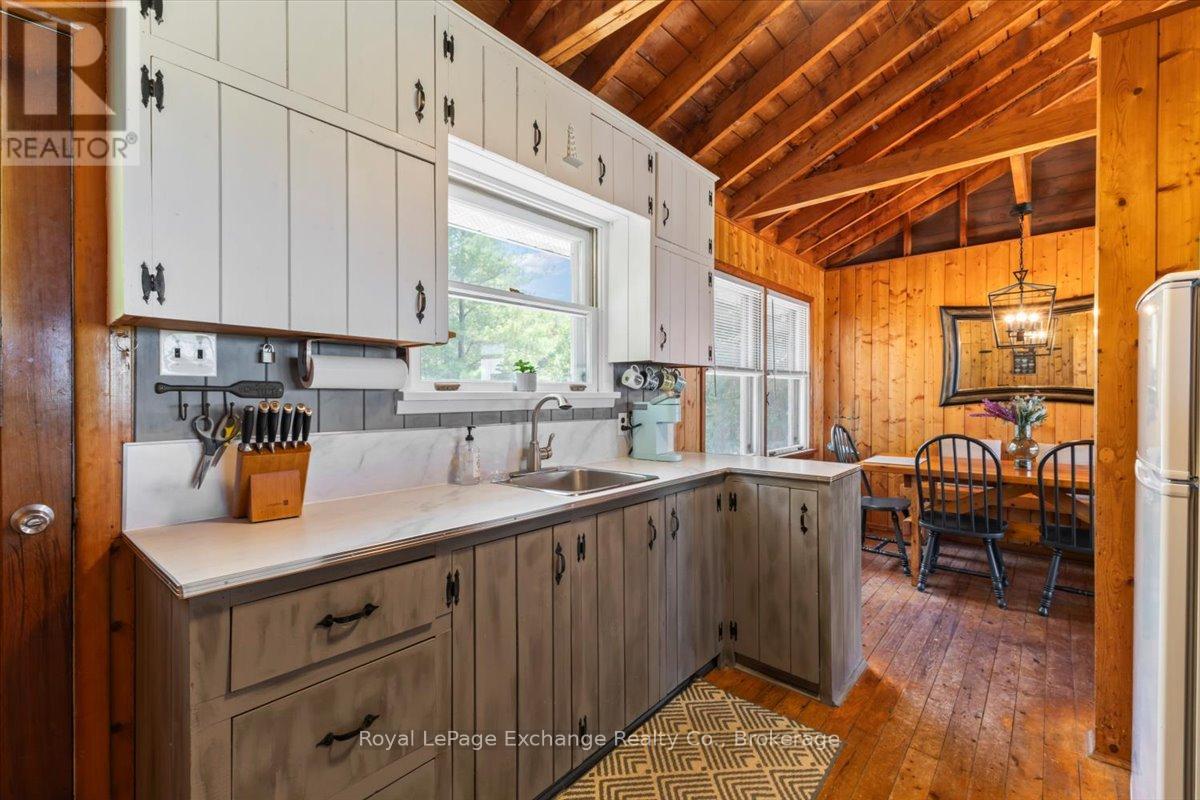 378 6 Concession W, Huron-Kinloss, Ontario  N2Z 2X7 - Photo 13 - X13416076
