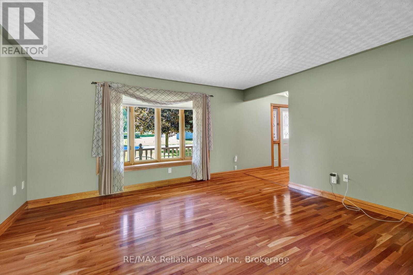 76 William Street, Huron East, Ontario  N0K 1G0 - Photo 8 - X13416150