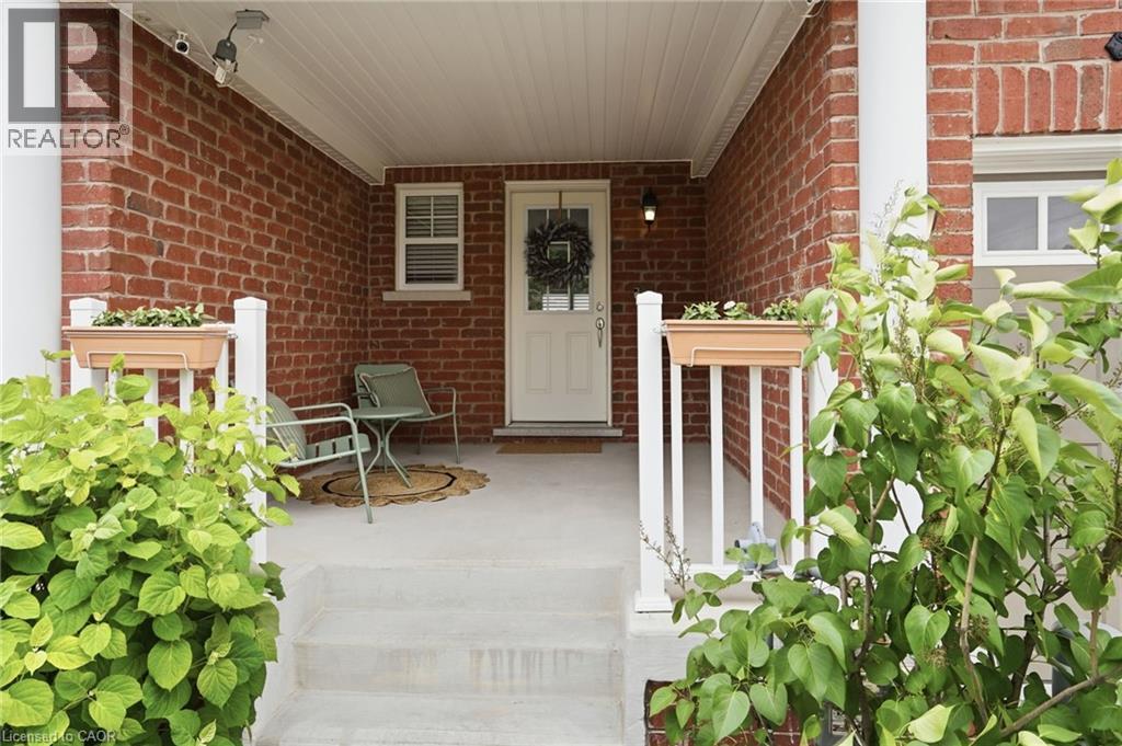 242 Waterbrook Lane, Kitchener, Ontario  N2P 0H7 - Photo 4 - 40837886