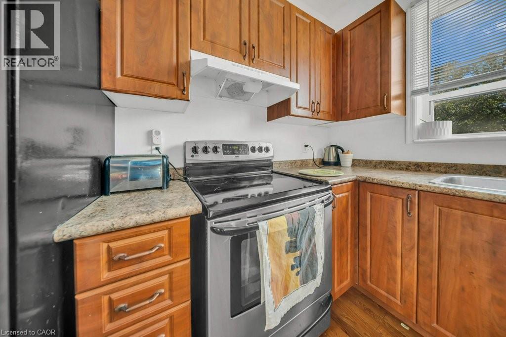 118 Hewat Street, Cambridge, Ontario  N3H 4H1 - Photo 13 - 40837933