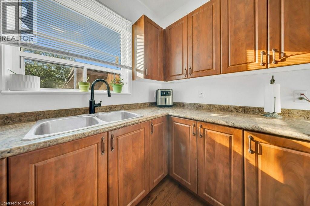 118 Hewat Street, Cambridge, Ontario  N3H 4H1 - Photo 14 - 40837933