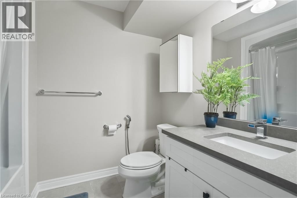 45 Dorchester Boulevard S Unit# 12, St. Catharines, Ontario  L2M 0C4 - Photo 19 - 40837812