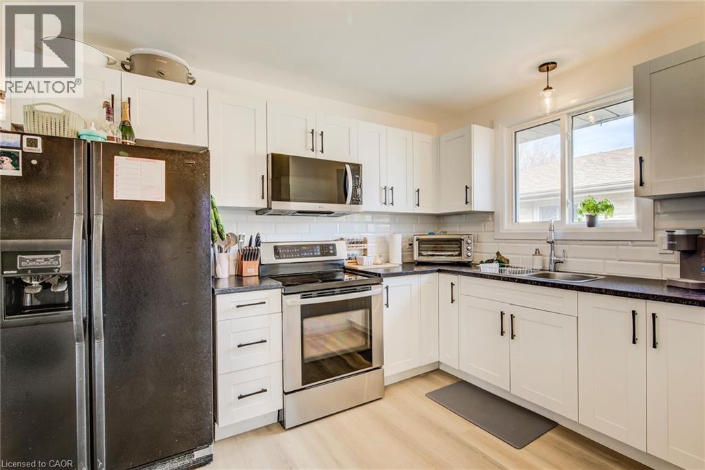 183 Dinison Crescent, Kitchener, Ontario  N2E 2S6 - Photo 13 - 40837646