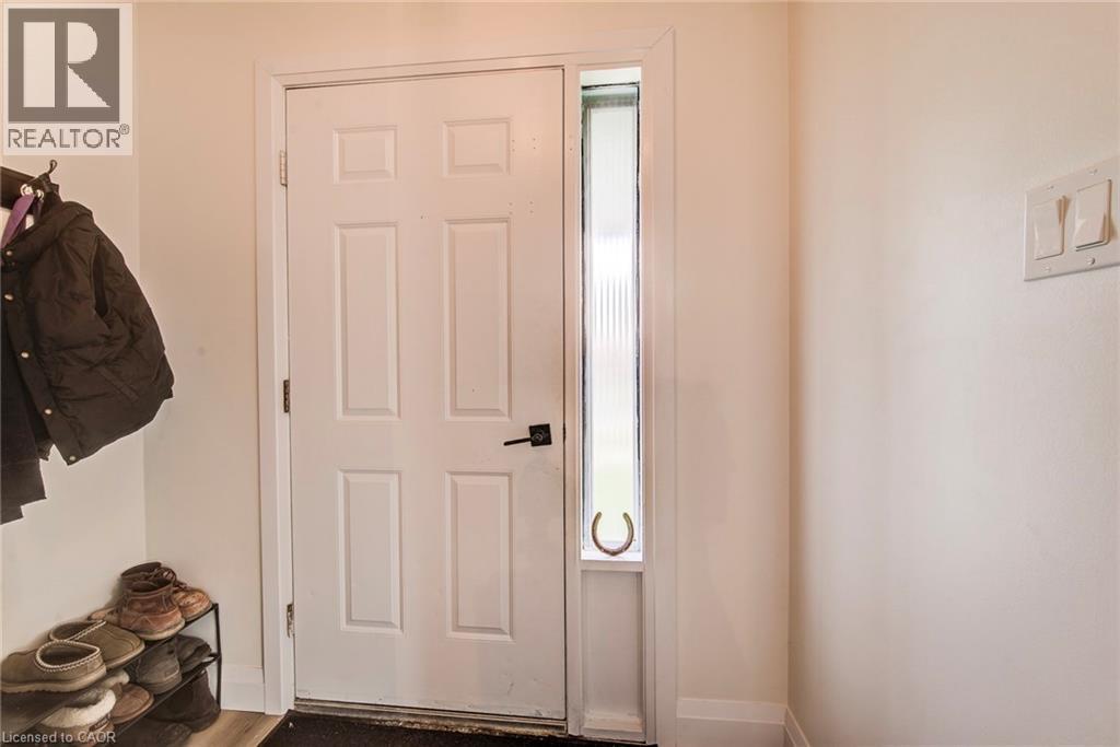 183 Dinison Crescent, Kitchener, Ontario  N2E 2S6 - Photo 5 - 40837646