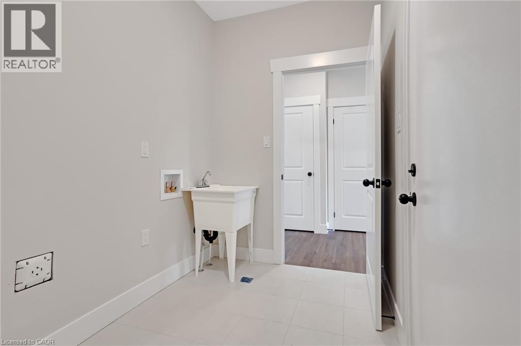 24 Moon Crescent, Cambridge, Ontario  N1S 5B4 - Photo 9 - 40837509
