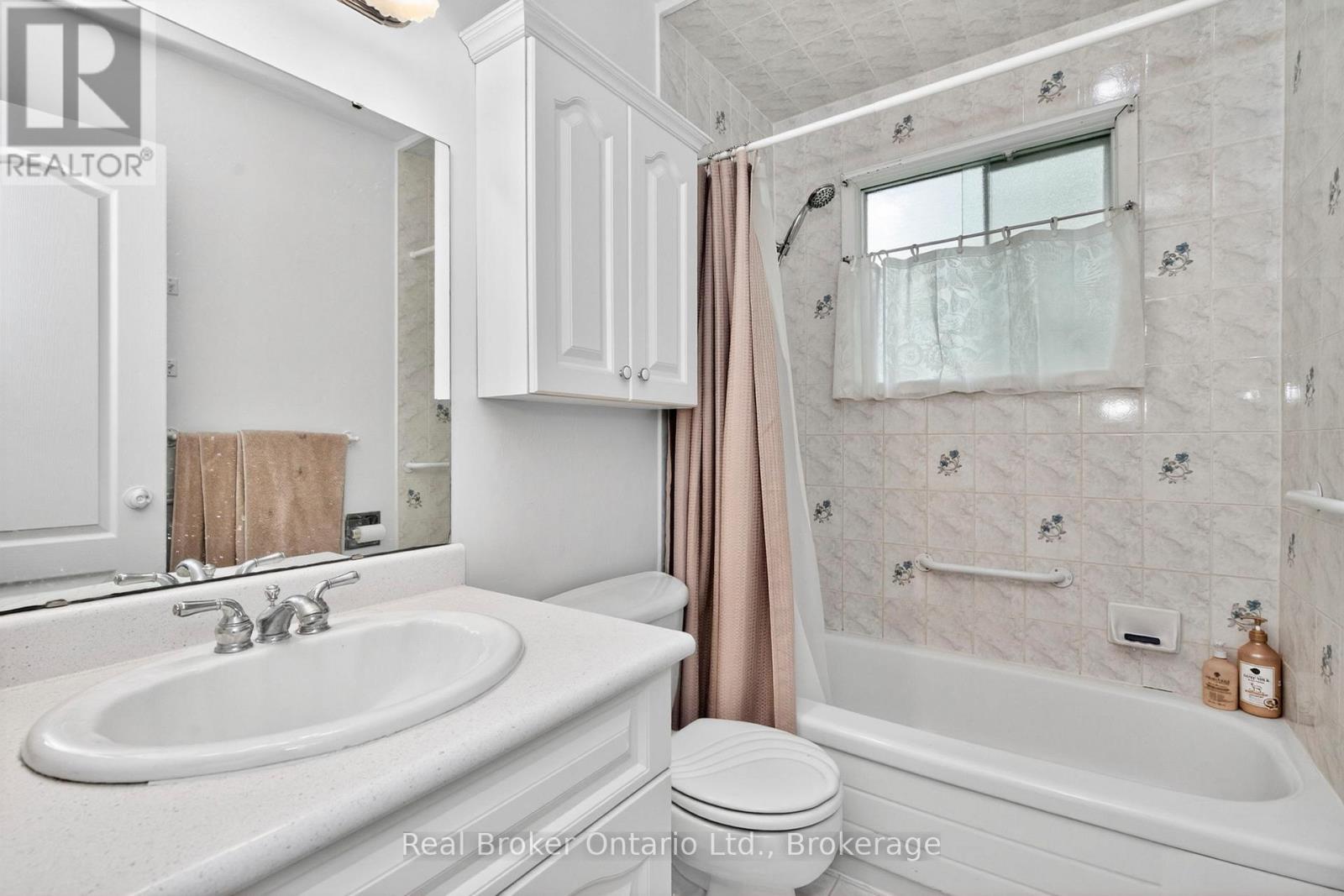 208 Desroches Trail, Tiny, Ontario  L9M 0H9 - Photo 14 - S13416898