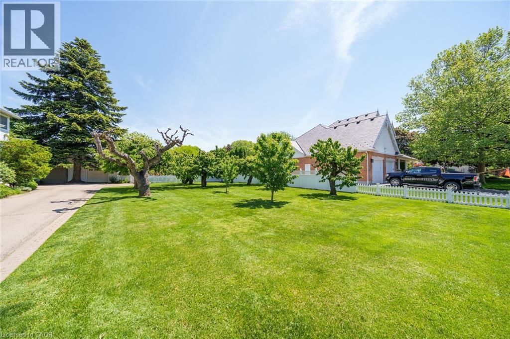 24-26 Maple Avenue, Grimsby, Ontario  L3M 3B6 - Photo 11 - 40835990