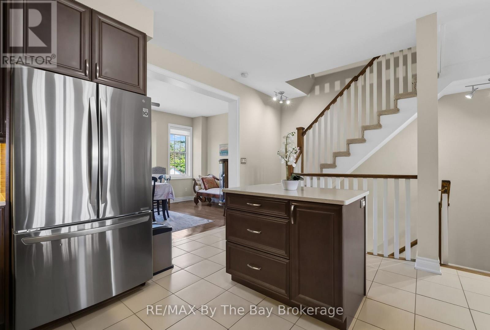 127 Wycliffe Cove, Tay, Ontario  L0K 2A0 - Photo 16 - S13416968