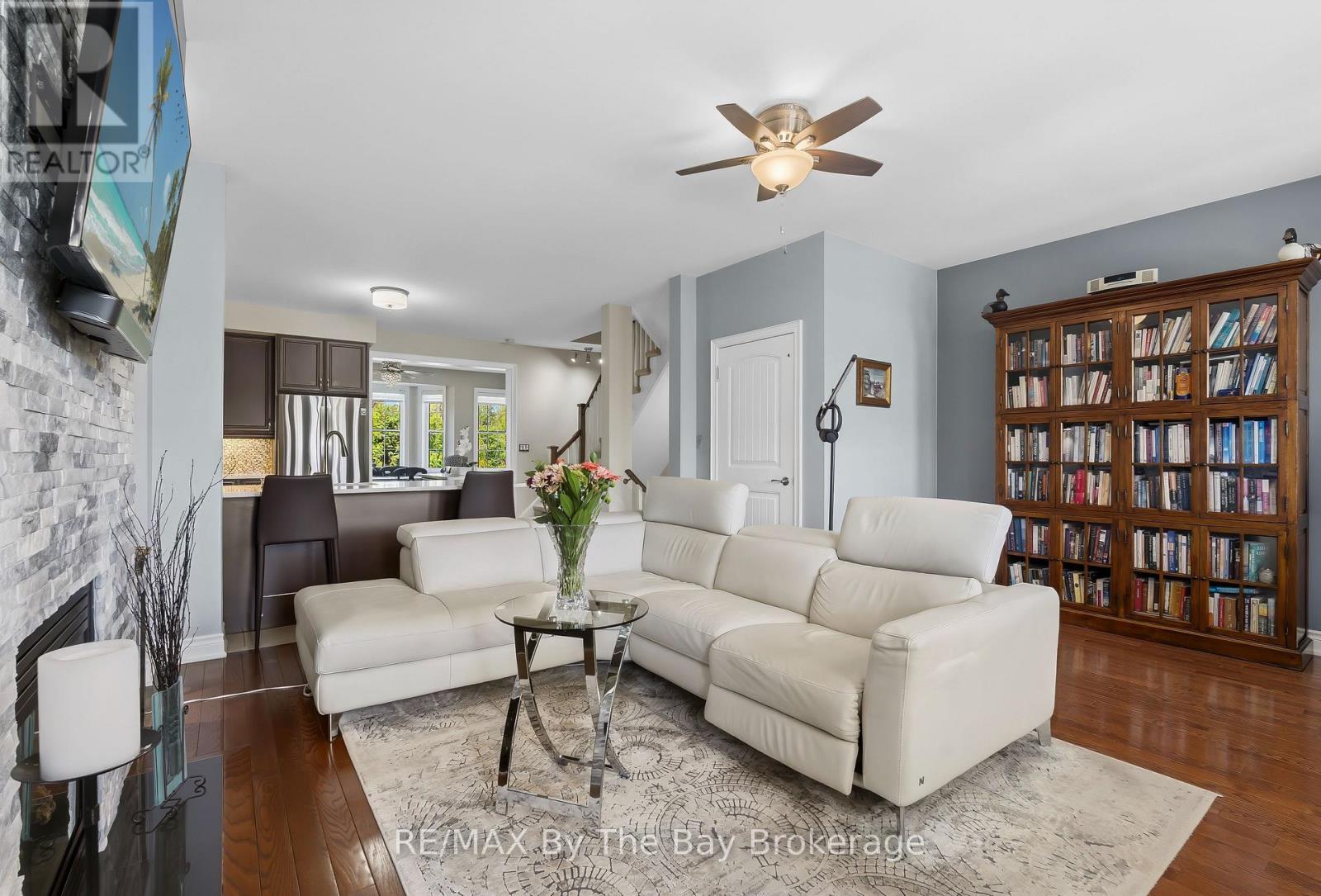 127 Wycliffe Cove, Tay, Ontario  L0K 2A0 - Photo 19 - S13416968