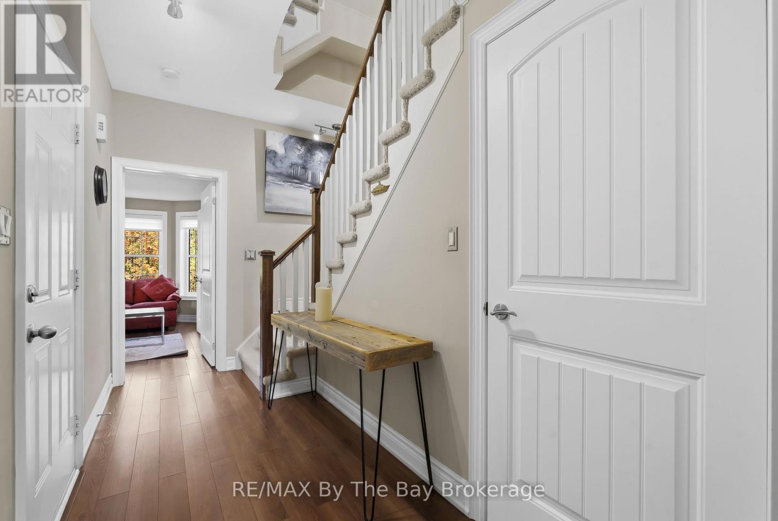 127 Wycliffe Cove, Tay, Ontario  L0K 2A0 - Photo 7 - S13416968