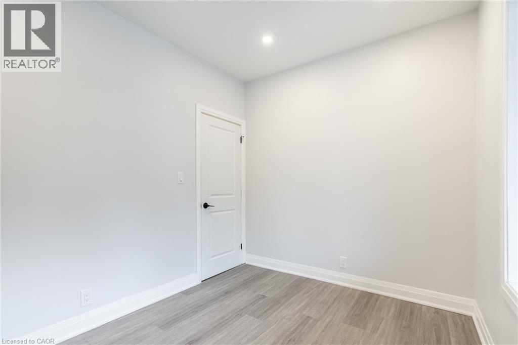 536 Cannon Street E, Hamilton, Ontario  L8L 2E9 - Photo 5 - 40837369