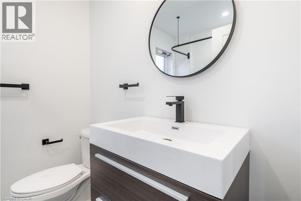 204 Balsam Avenue S, Hamilton, Ontario  L8M 3B8 - Photo 28 - 40837365