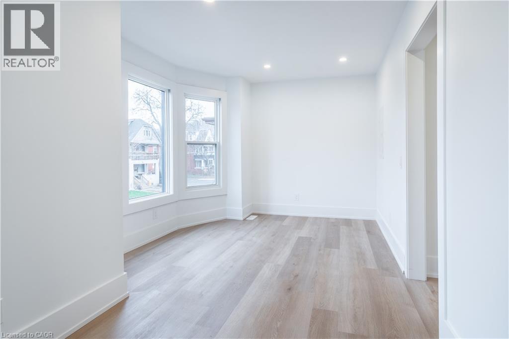 204 Balsam Avenue S, Hamilton, Ontario  L8M 3B8 - Photo 20 - 40837352