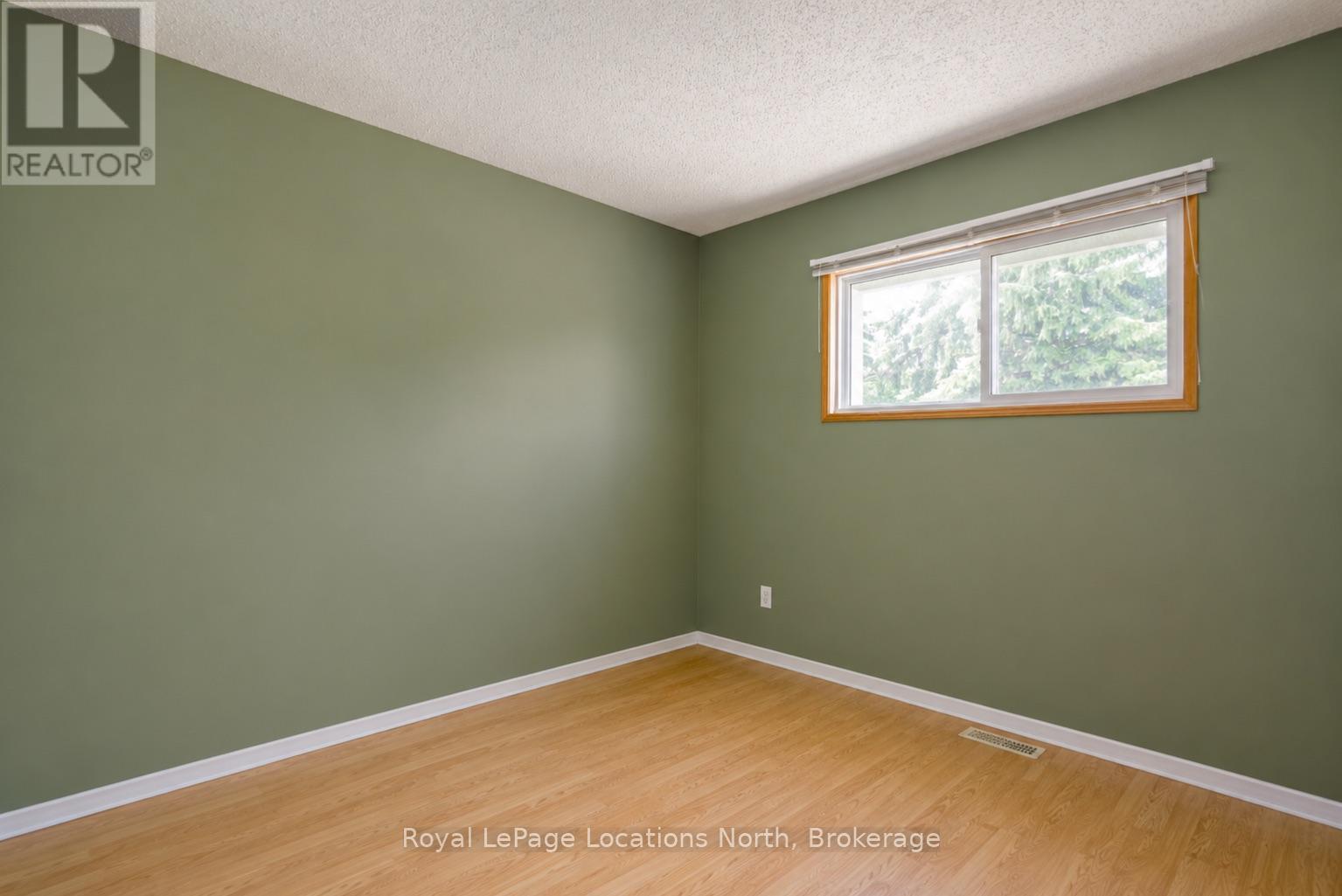102 Lucille Wheeler Lane, Blue Mountains, Ontario  L9Y 0P4 - Photo 12 - X13417282