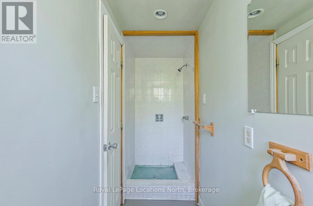 102 Lucille Wheeler Lane, Blue Mountains, Ontario  L9Y 0P4 - Photo 16 - X13417282