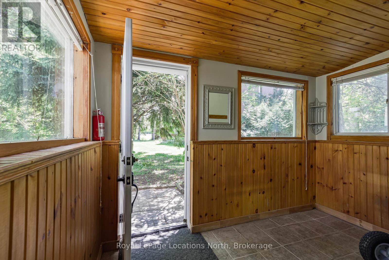 102 Lucille Wheeler Lane, Blue Mountains, Ontario  L9Y 0P4 - Photo 6 - X13417282