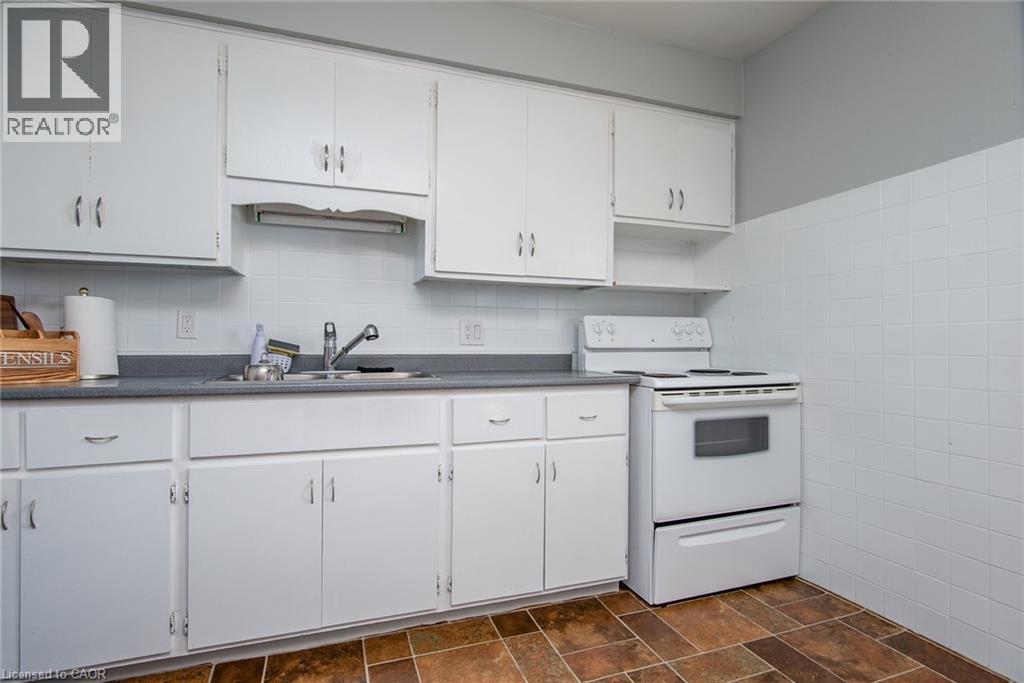 39 Secord Avenue, Kitchener, Ontario  N2B 2C3 - Photo 19 - 40836299