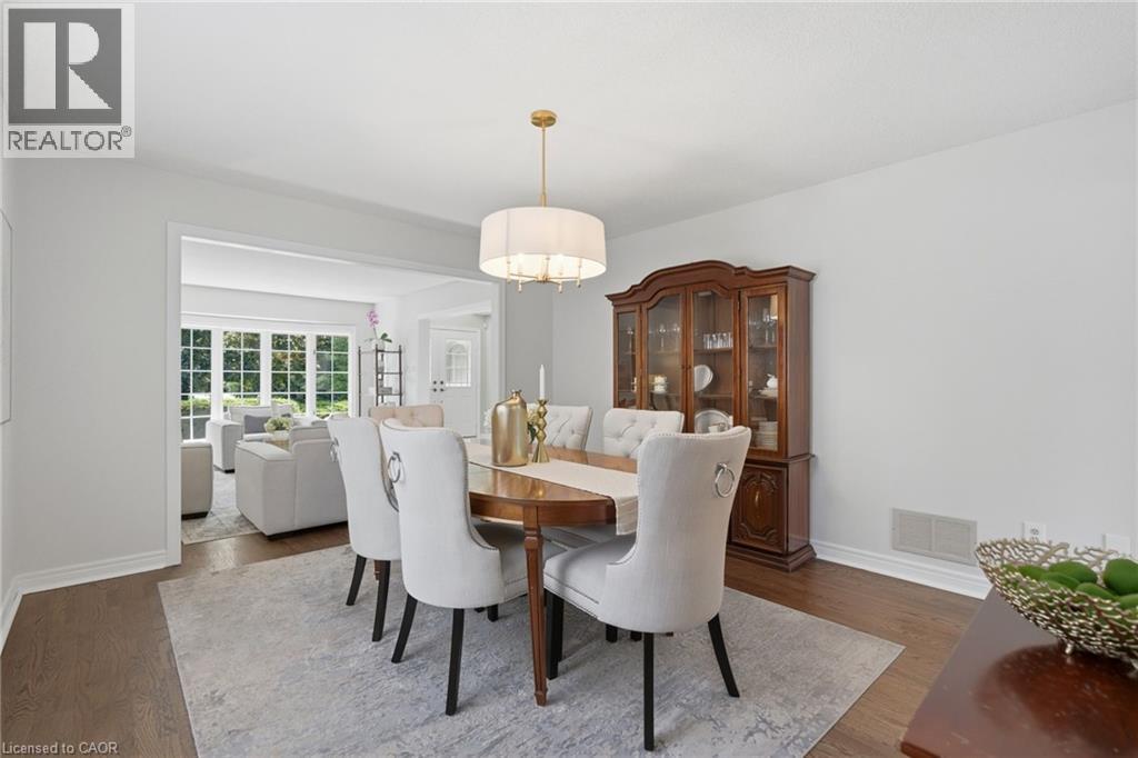 2205 Shaftesbury Court, Oakville, Ontario  L6H 6C6 - Photo 10 - 40836934