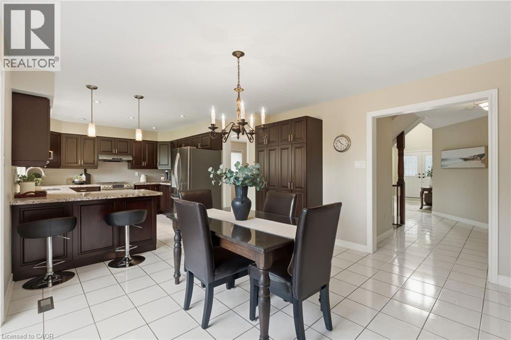 2205 Shaftesbury Court, Oakville, Ontario  L6H 6C6 - Photo 12 - 40836934