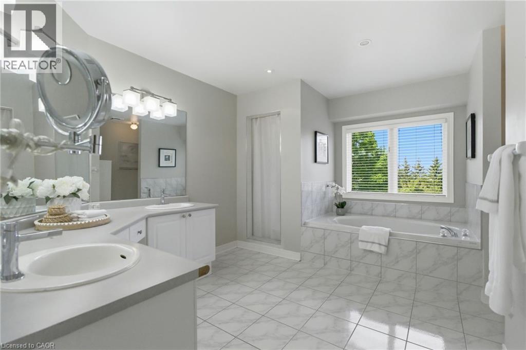 2205 Shaftesbury Court, Oakville, Ontario  L6H 6C6 - Photo 30 - 40836934