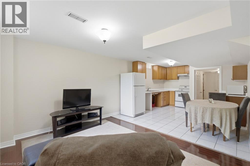 2205 Shaftesbury Court, Oakville, Ontario  L6H 6C6 - Photo 44 - 40836934