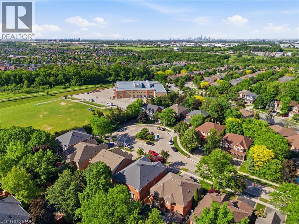2205 Shaftesbury Court, Oakville, Ontario  L6H 6C6 - Photo 49 - 40836934