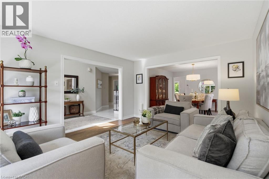 2205 Shaftesbury Court, Oakville, Ontario  L6H 6C6 - Photo 9 - 40836934