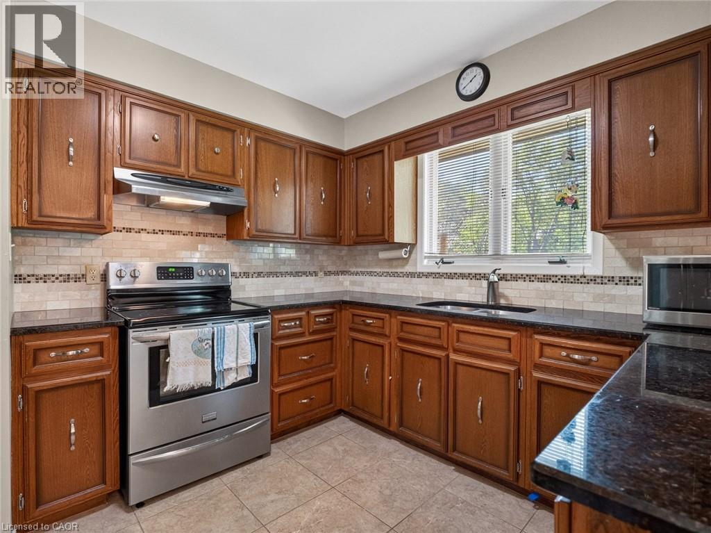 17 Montgomery Road, Welland, Ontario  L3C 2Y2 - Photo 15 - 40838000