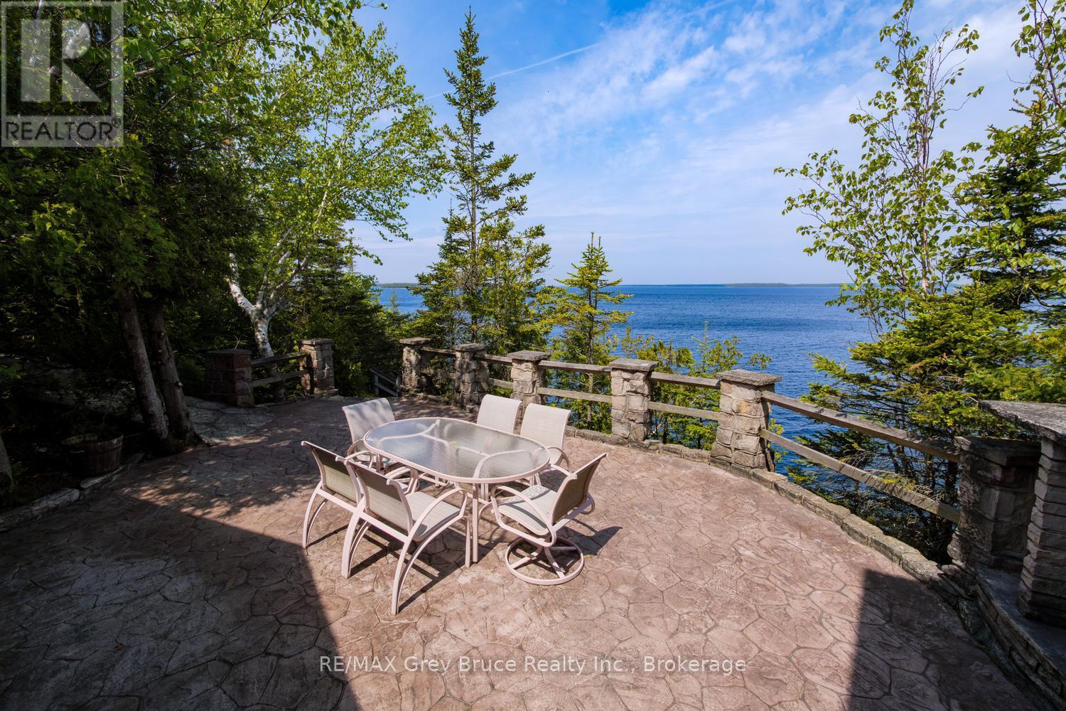 28 Elgin Street, Northern Bruce Peninsula, Ontario  N0H 2R0 - Photo 14 - X13417836