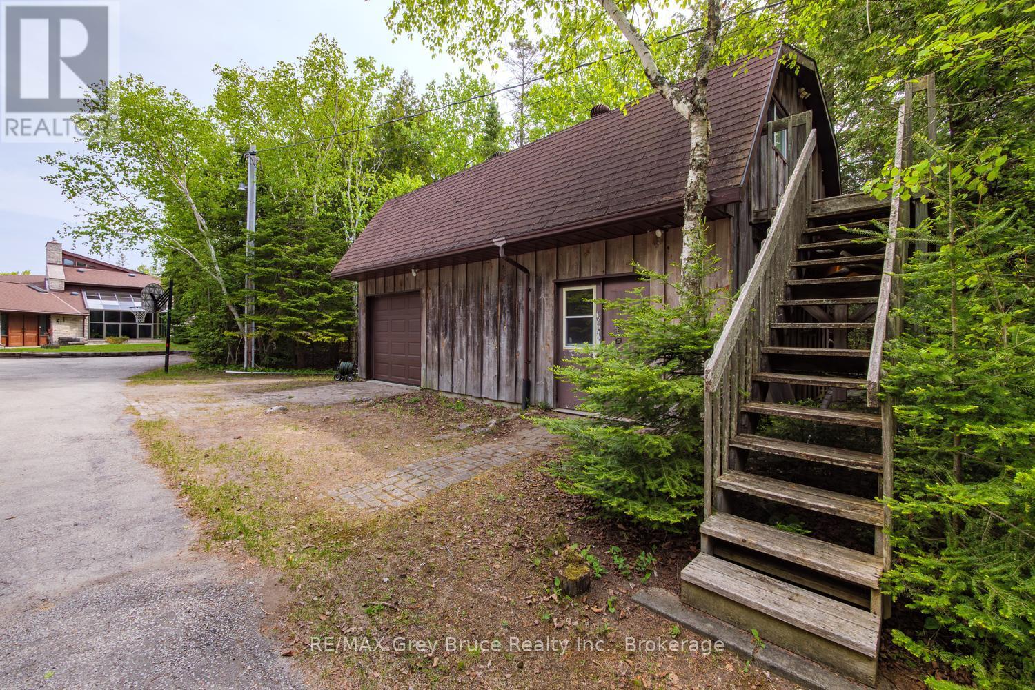 28 Elgin Street, Northern Bruce Peninsula, Ontario  N0H 2R0 - Photo 37 - X13417836