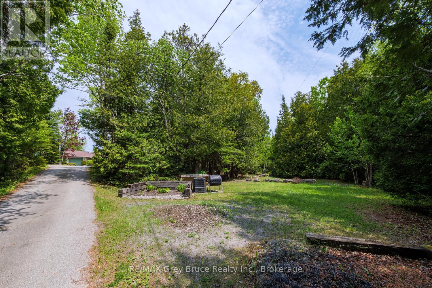28 Elgin Street, Northern Bruce Peninsula, Ontario  N0H 2R0 - Photo 41 - X13417836