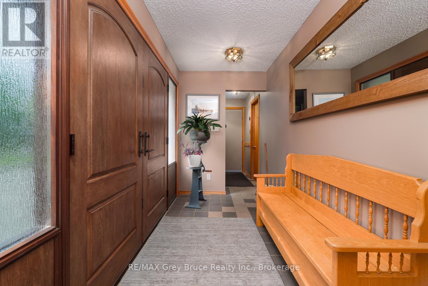 28 Elgin Street, Northern Bruce Peninsula, Ontario  N0H 2R0 - Photo 5 - X13417836
