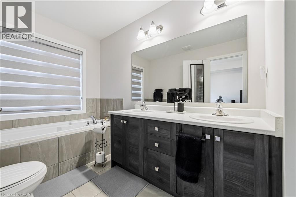 8 Pinnacle Court, Hamilton, Ontario  L0R 1W0 - Photo 20 - 40838006