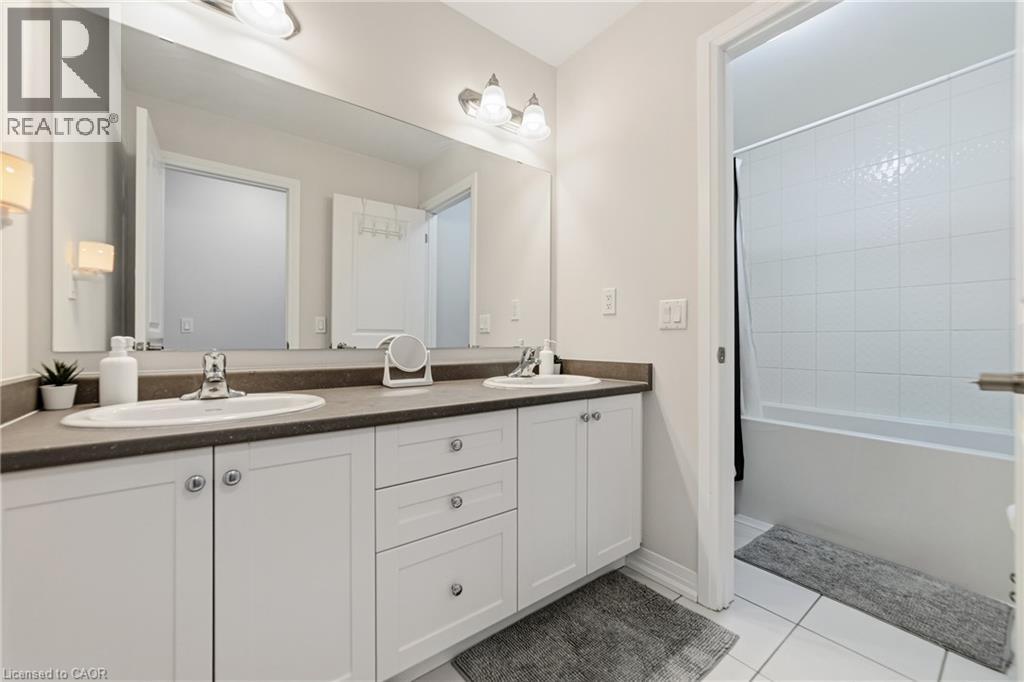 8 Pinnacle Court, Hamilton, Ontario  L0R 1W0 - Photo 24 - 40838006