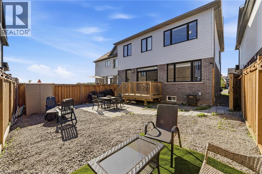 8 Pinnacle Court, Hamilton, Ontario  L0R 1W0 - Photo 38 - 40838006