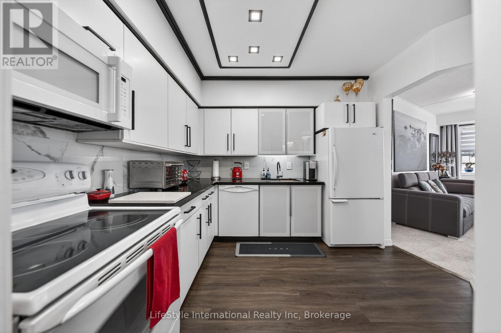 213 - 208 Silvercreek Parkway N, Guelph, Ontario  N1H 8H2 - Photo 3 - X13418216