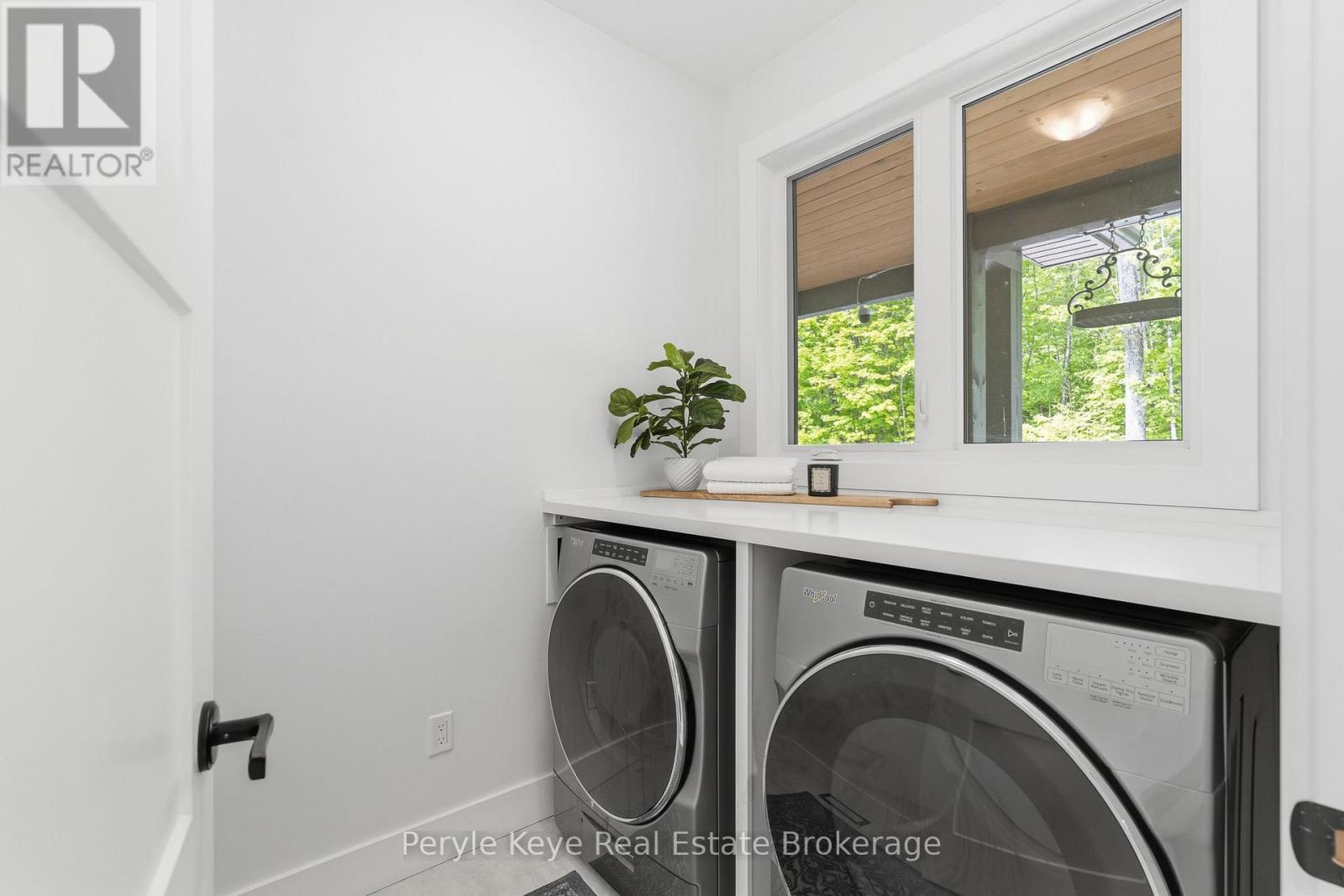 1140 Walkers Glenn Crescent, Lake Of Bays, Ontario  P1H 2J6 - Photo 27 - X13418326