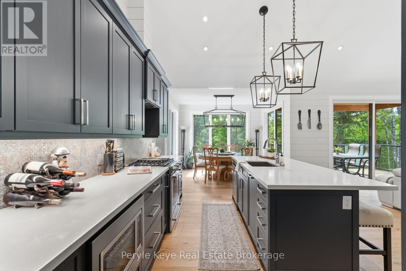 1140 Walkers Glenn Crescent, Lake Of Bays, Ontario  P1H 2J6 - Photo 3 - X13418326