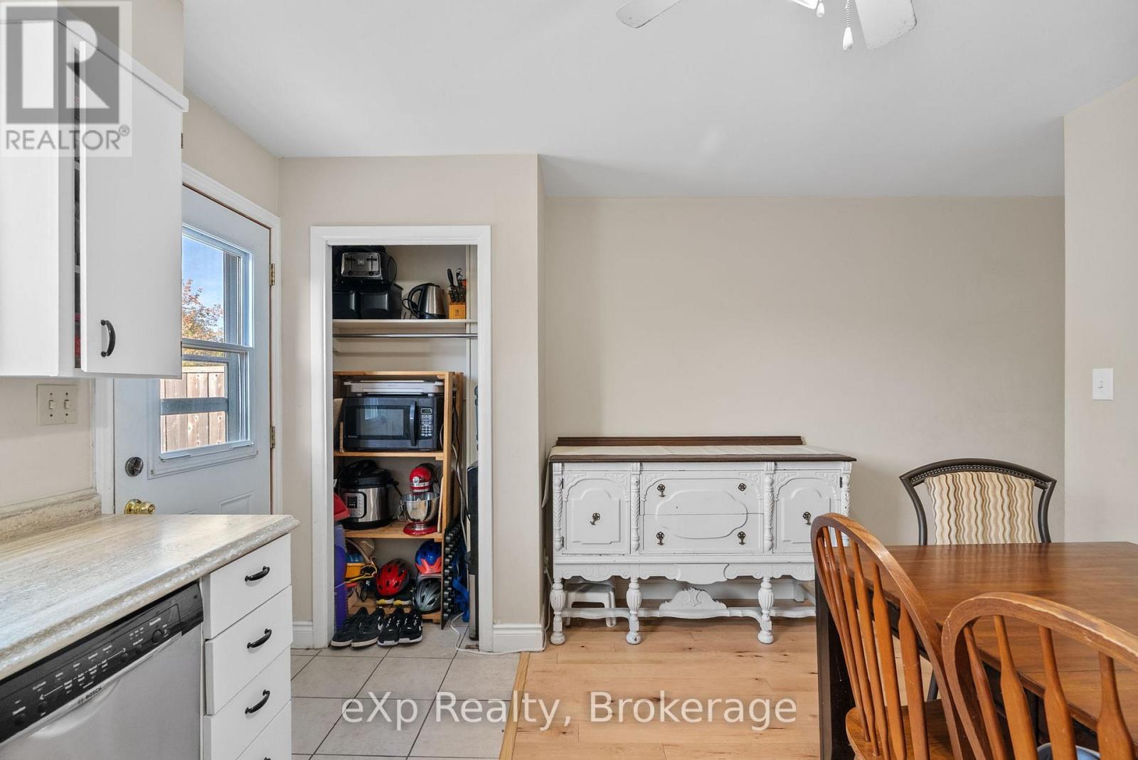 286 Dufferin Street, Stratford, Ontario  N5A 2H2 - Photo 11 - X13418354
