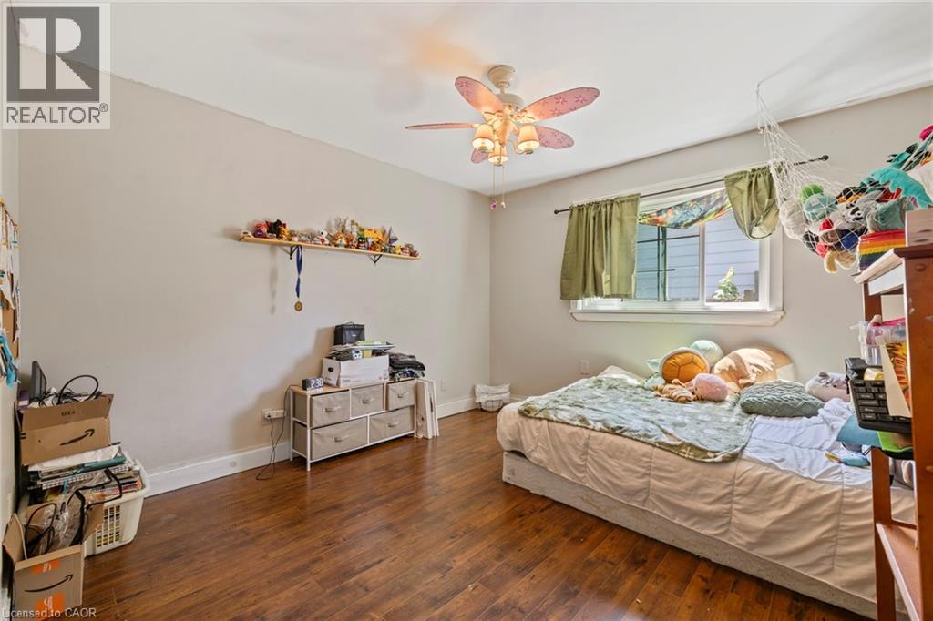 54 E Chestnut Street E, St. Catharines, Ontario  L2T 1H1 - Photo 15 - 40837742