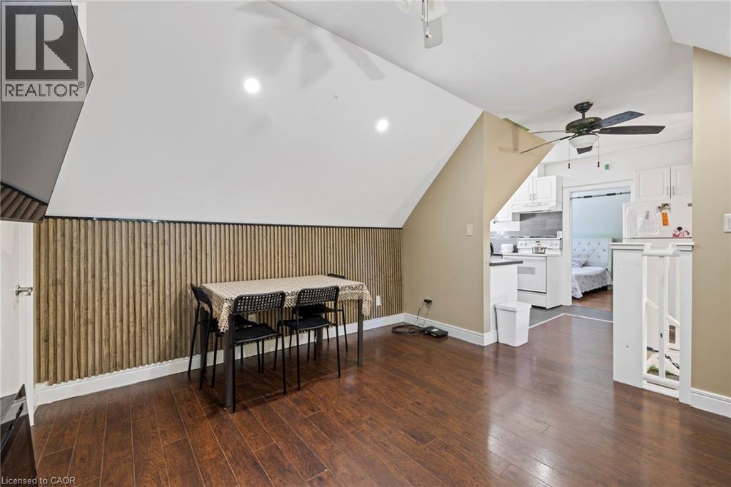 54 E Chestnut Street E, St. Catharines, Ontario  L2T 1H1 - Photo 29 - 40837742