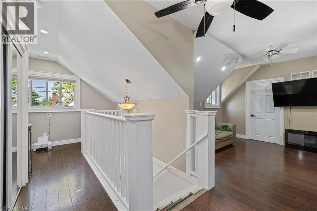 54 E Chestnut Street E, St. Catharines, Ontario  L2T 1H1 - Photo 32 - 40837742
